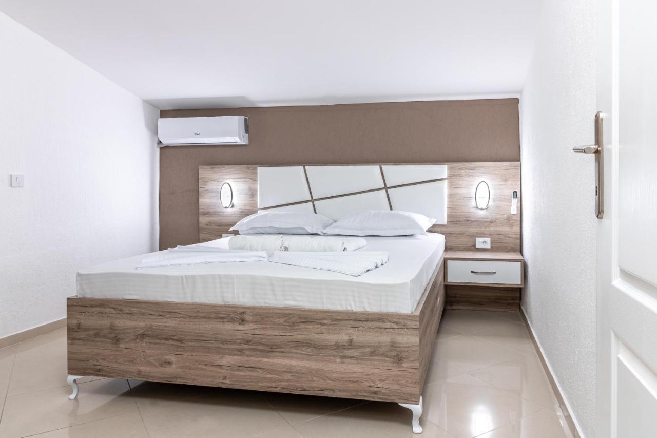 Apart-Hotel Prestige Ulcinj Buitenkant foto