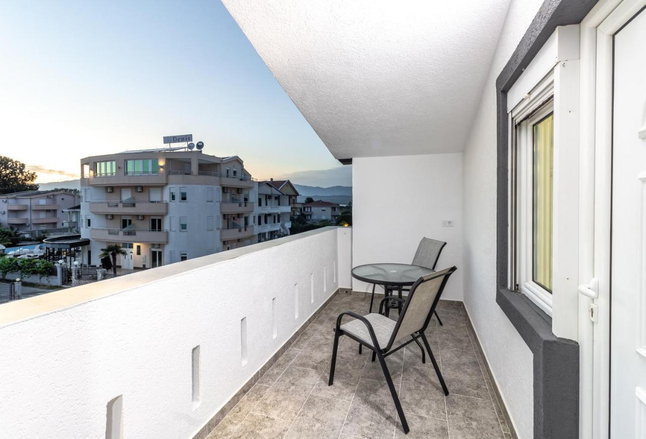 Apart-Hotel Prestige Ulcinj Buitenkant foto